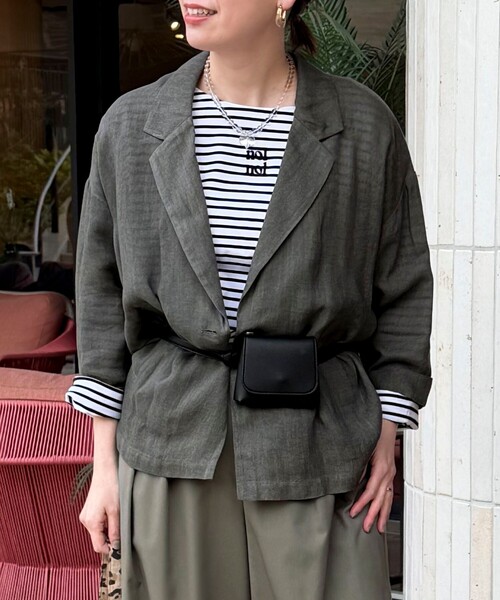 MICO COULIER(ミコクリエ)の「シアーデニムテーラージャケット(テーラードジャケット・レディース・チャコールグレー/ネイビー/サックスブルー・38)」の2枚目の写真