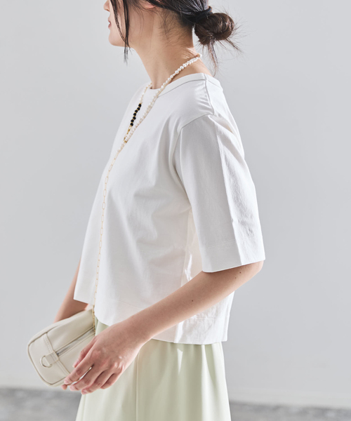IENA(イエナ)の「クロップドTシャツ(Tシャツ/カットソー・レディース・ブラック/ブラウン系その他/ホワイト/レッド・FREE)」の18枚目の写真