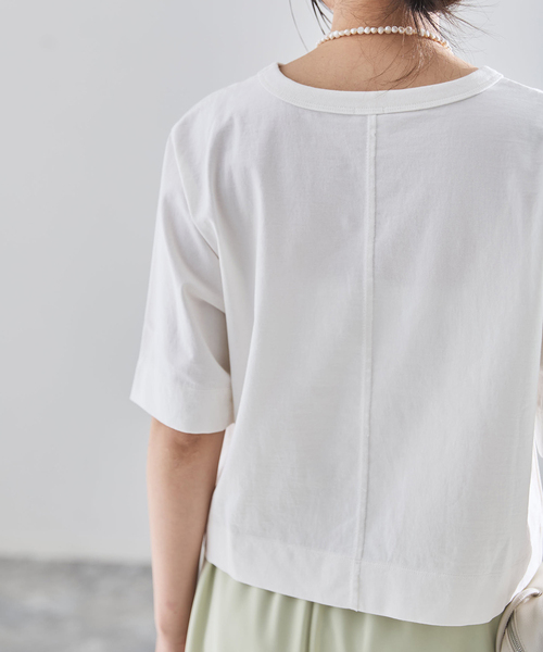 IENA(イエナ)の「クロップドTシャツ(Tシャツ/カットソー・レディース・ブラック/ブラウン系その他/ホワイト/レッド・FREE)」の19枚目の写真