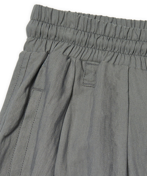 NOMANUAL(NOMANUAL)の「R.C NYLON PANTS - CHARCOAL(その他パンツ・レディース・その他・LARGE/MEDIUM/SMALL)」の3枚目の写真