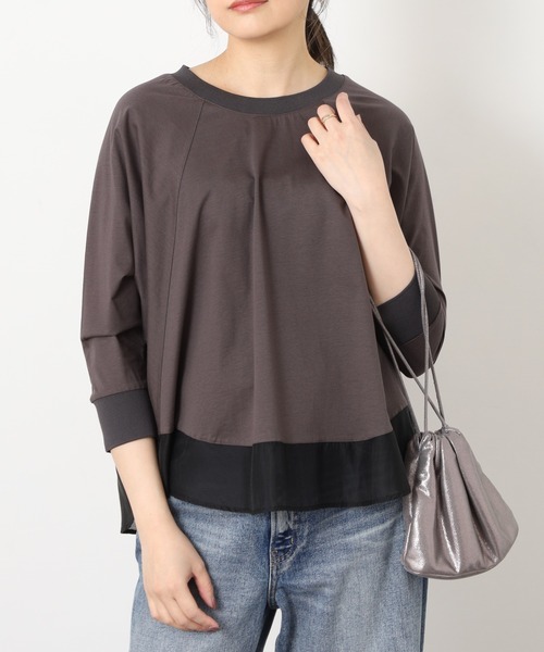 EGLANTINE(エグランティーヌ)の「EGLANTINE シアードッキング七分袖フレアカットソー(Tシャツ/カットソー・レディース・チャコールグレー/オフホワイト/ホワイト×ブラック/ブラック×ホワイト・38)」の4枚目の写真