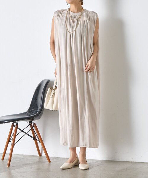 Jena espace merveilleux（ジェナ　エスパスメルヴェイユ）の「ベルト付きギャザーワンピ（ワンピース・レディース・ブラック/チャコールグレー/アイボリー・FREE）」の5枚目の写真