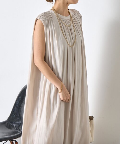 Jena espace merveilleux（ジェナ　エスパスメルヴェイユ）の「ベルト付きギャザーワンピ（ワンピース・レディース・ブラック/チャコールグレー/アイボリー・FREE）」の14枚目の写真