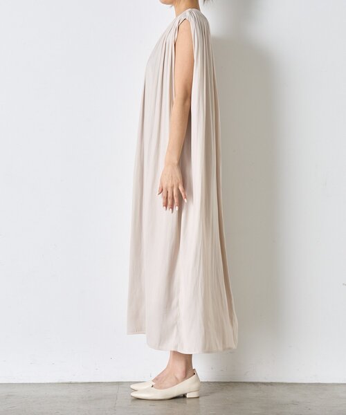 Jena espace merveilleux（ジェナ　エスパスメルヴェイユ）の「ベルト付きギャザーワンピ（ワンピース・レディース・ブラック/チャコールグレー/アイボリー・FREE）」の18枚目の写真