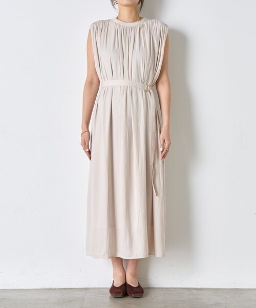 Jena espace merveilleux（ジェナ　エスパスメルヴェイユ）の「ベルト付きギャザーワンピ（ワンピース・レディース・ブラック/チャコールグレー/アイボリー・FREE）」の20枚目の写真