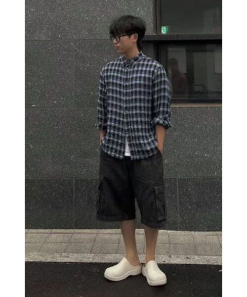 NOUN(ノウン)の「bermuda cargo denim pants (black)(その他パンツ・メンズ・その他・O)」の2枚目の写真