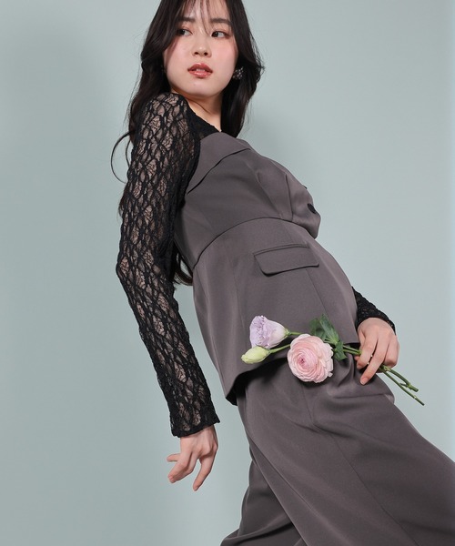 Kana（カナ）の「フラワーチュールペプラムビスチェドッキングパンツドレス2点セットアップ パーティー 結婚式 お呼ばれ オケージョン（パンツドレス・レディース・ブルー/チャコールグレー/ブラック・M）」の14枚目の写真