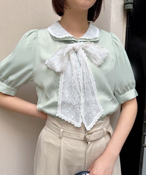 an another angelus(アンアナザーアンジェラス)の「レースリボンタイ付き5分袖ブラウス/fint フィント(シャツ/ブラウス・レディース・オフホワイト/ミント/ブルーグレー・FREE)」の9枚目の写真