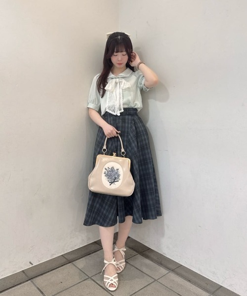 an another angelus(アンアナザーアンジェラス)の「レースリボンタイ付き5分袖ブラウス/fint フィント(シャツ/ブラウス・レディース・オフホワイト/ミント/ブルーグレー・FREE)」の17枚目の写真