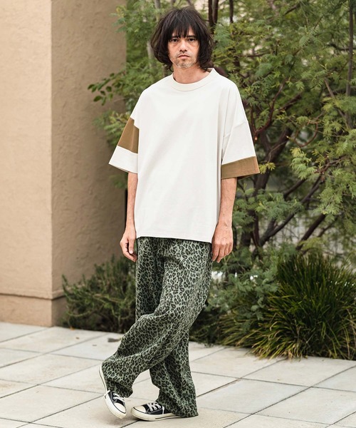 CAMBIO(カンビオ)の「mt10470- Asymmetry Switch Cut sew デザインTシャツ(S69026cmb)(Tシャツ/カットソー・メンズ・キナリ/ベージュ系その他/ブラック×グレー/チャコールグレー×ブラック・L/M/S)」の5枚目の写真