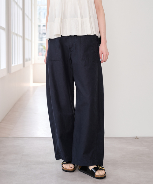 U by SPICK&SPAN(ユーバイスピックアンドスパン)の「コットンリネンバレルレッグルーズベイカーパンツ(カーゴパンツ・レディース・ベージュ/ネイビー/カーキ・38/36)」の1枚目の写真