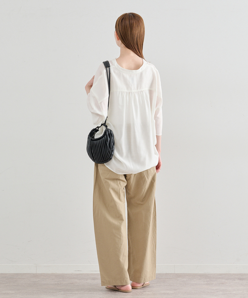 U by SPICK&SPAN(ユーバイスピックアンドスパン)の「コットンリネンバレルレッグルーズベイカーパンツ(カーゴパンツ・レディース・ベージュ/ネイビー/カーキ・38/36)」の5枚目の写真