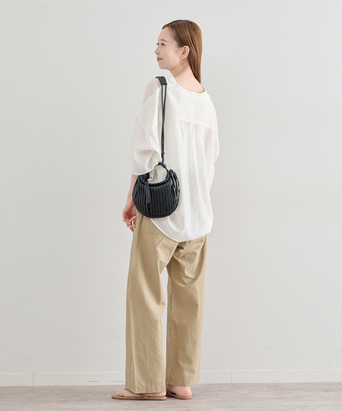 U by SPICK&SPAN(ユーバイスピックアンドスパン)の「コットンリネンバレルレッグルーズベイカーパンツ(カーゴパンツ・レディース・ベージュ/ネイビー/カーキ・38/36)」の4枚目の写真