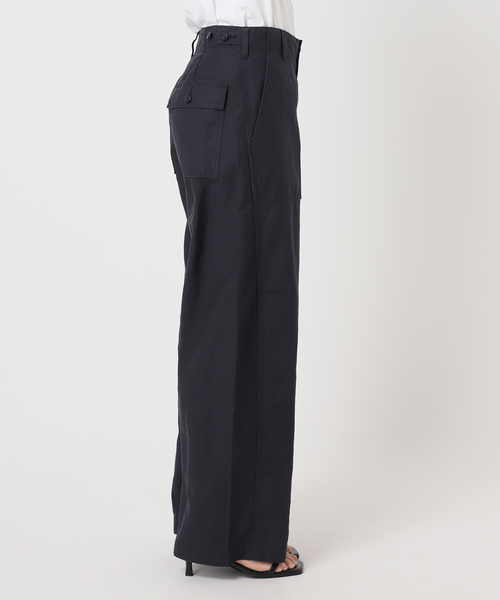U by SPICK&SPAN(ユーバイスピックアンドスパン)の「コットンリネンバレルレッグルーズベイカーパンツ(カーゴパンツ・レディース・ベージュ/ネイビー/カーキ・38/36)」の20枚目の写真