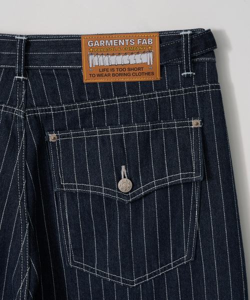 GARMENTS FAB（ガーメンツファブ）の「Pin Stripe Denim Pants (BLUE)（デニムパンツ・レディース・その他・MEDIUM/LARGE）」の6枚目の写真