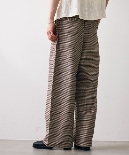 Shoowtime(ショウタイム)の「Tuck check wide slacks / タックチェックワイドスラックス(スラックス・メンズ・クリーム・MEDIUM/LARGE/X-LARGE)」の6枚目の写真