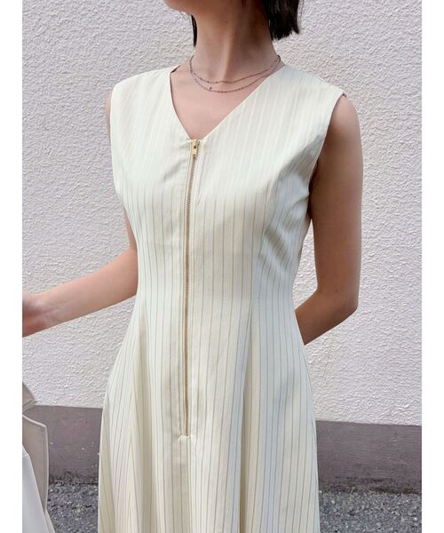 LAGUNAMOON(ラグナムーン)の「フロントZIPミックスカラーワンピース 【夏服】【オフィスカジュアル】(ワンピース・レディース・ブラック/アイボリー/ライトグリーン・MEDIUM/SMALL)」の15枚目の写真