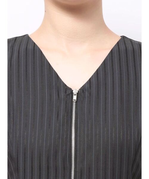LAGUNAMOON（ラグナムーン）の「フロントZIPミックスカラーワンピース 【夏服】（ワンピース・レディース・ブラック/アイボリー/ライトグリーン・MEDIUM/SMALL）」の6枚目の写真