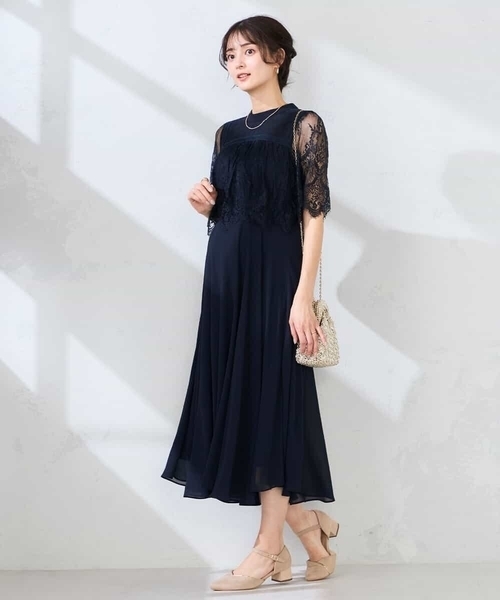 a.v.v(アーヴェヴェ)の「【結婚式/お呼ばれに】レースドッキングワンピース(ワンピース・レディース・ネイビー/ピンク/グリーン・38/36/40)」の13枚目の写真