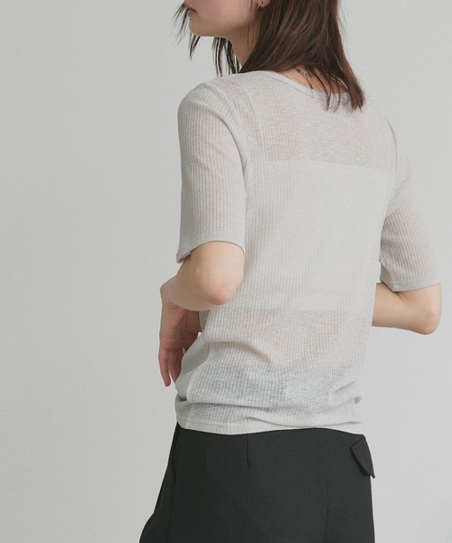 ad thie(アドティエ)の「シアー リブ ヘンリーネック トップス(Tシャツ/カットソー・レディース・ブラック/ピンク/ライトグレー・FREE)」の21枚目の写真