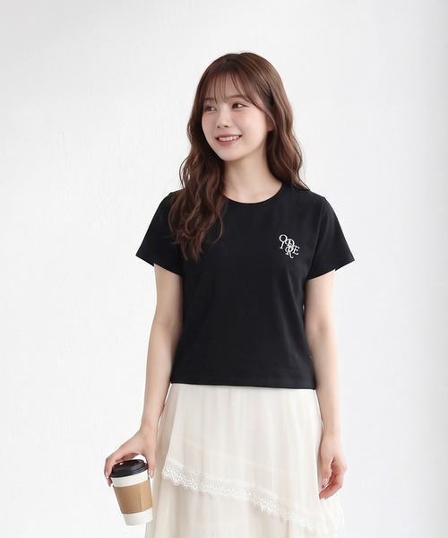 ASTORIA ODIER(アストリアオディール)の「ロゴ刺繍Tシャツ(Tシャツ/カットソー・レディース・ブラック/ホワイト・MEDIUM)」の21枚目の写真