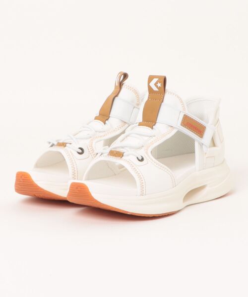 CONVERSE(コンバース)の「《CONVERSE》CAVESTAR SLIT SLIDE SANDAL DM ケイブスター スリットスライド サンダル DM(サンダル・レディース・ブラック/ホワイト・24.5cm/24.0cm/23.5cm/23.0cm)」の2枚目の写真
