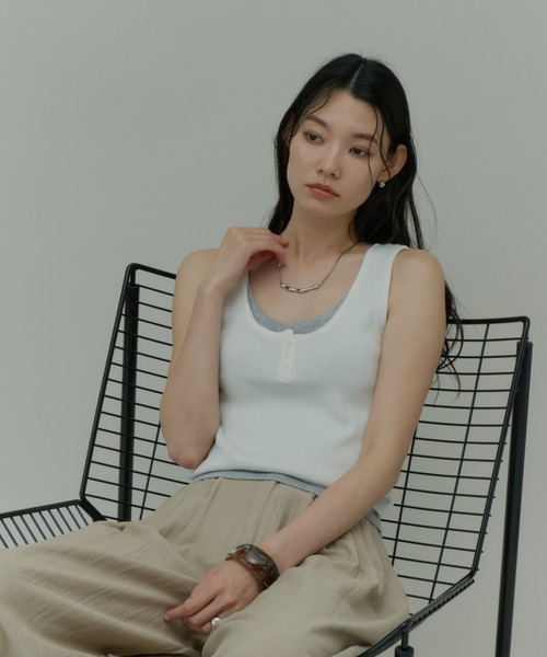 Plumel(プルメル)の「Bi-color Layered Tank Top / バイカラーレイヤードタンクトップ(Tシャツ/カットソー・レディース・ホワイト/ライトブルー/グレー・MEDIUM)」の8枚目の写真