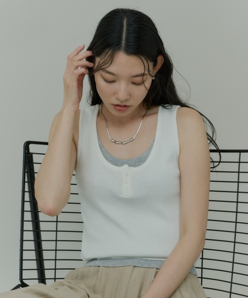 Plumel(プルメル)の「Bi-color Layered Tank Top / バイカラーレイヤードタンクトップ(Tシャツ/カットソー・レディース・ホワイト/ライトブルー/グレー・MEDIUM)」の10枚目の写真