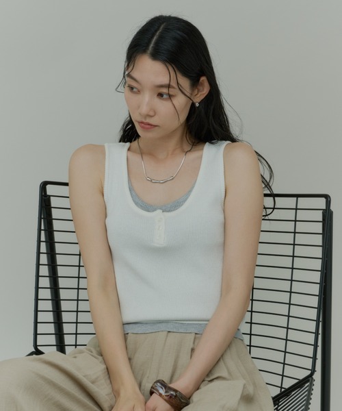 Plumel(プルメル)の「Bi-color Layered Tank Top / バイカラーレイヤードタンクトップ(Tシャツ/カットソー・レディース・ホワイト/ライトブルー/グレー・MEDIUM)」の11枚目の写真