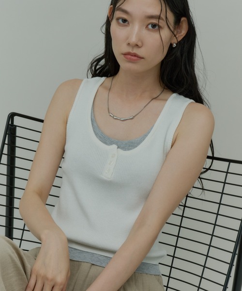 Plumel(プルメル)の「Bi-color Layered Tank Top / バイカラーレイヤードタンクトップ(Tシャツ/カットソー・レディース・ホワイト/ライトブルー/グレー・MEDIUM)」の16枚目の写真