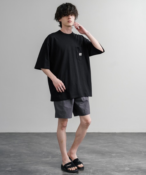 THE NORTH FACE(ザノースフェイス)の「日本未展開モデル THE NORTH FACE ザ・ノースフェイス WHITE LABEL ホワイトレーベル POCKET S/S R/TEE オーバーサイズ胸ポケット付き半袖Tシャツ(Tシャツ/カットソー・メンズ・ホワイト/ブラック/グレイッシュブルー・XXL/XL/M/L)」の18枚目の写真