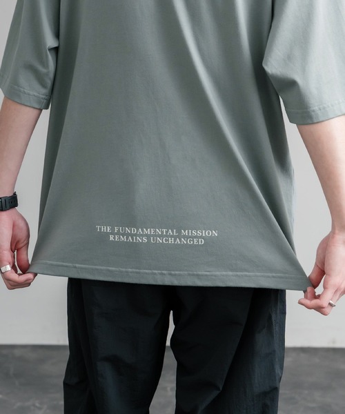 THE NORTH FACE(ザノースフェイス)の「日本未展開モデル THE NORTH FACE ザ・ノースフェイス WHITE LABEL ホワイトレーベル POCKET S/S R/TEE オーバーサイズ胸ポケット付き半袖Tシャツ(Tシャツ/カットソー・メンズ・ホワイト/ブラック/グレイッシュブルー・XXL/XL/M/L)」の12枚目の写真