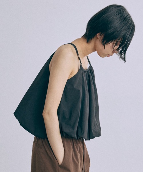 EN NEUME(エンノイム)の「Water-Repellent Balloon Cami(キャミソール・レディース・アイボリー/ブラック/ブラウン・FREE)」の9枚目の写真