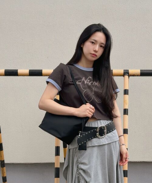 NICK&NICOLE（ニックアンドニコール）の「BUTTERFLY RINGER CROP TOP_CHARCOAL（Tシャツ/カットソー・レディース・その他・FREE）」の6枚目の写真