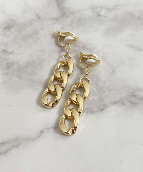 yu-ka（ユーカ）の「YU-KA:ボリュームチェーンイヤリング Volume Chain Earrings（イヤリング・レディース・ゴールド/シルバー・FREE）」の4枚目の写真