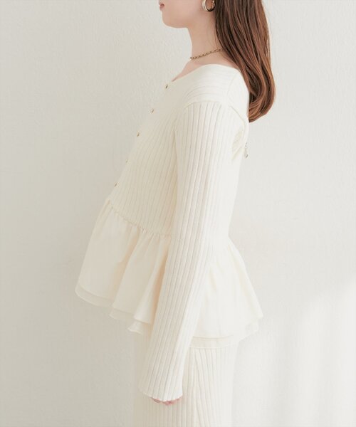 natural couture(ナチュラルクチュール)の「【6/12~6/14限定受注販売】異素材ラメペプラムニット(ニット/セーター・レディース・ミント/ブラック/ブラウン/チャコールグレー/アイボリー・FREE)」の11枚目の写真