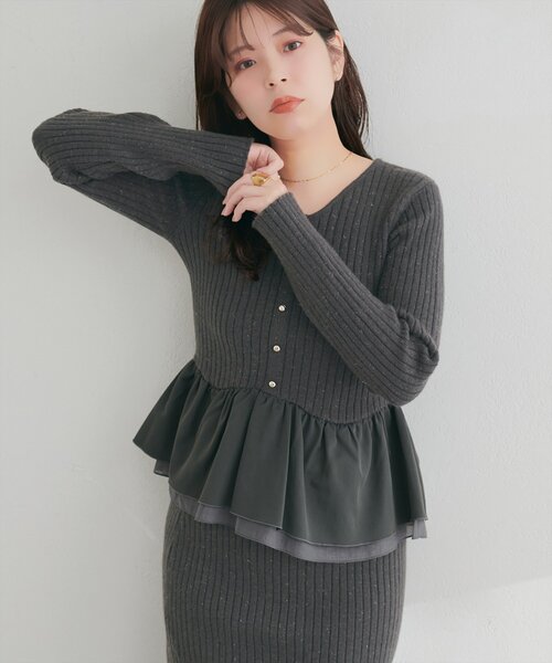 natural couture(ナチュラルクチュール)の「【6/12~6/14限定受注販売】異素材ラメペプラムニット(ニット/セーター・レディース・ミント/ブラック/ブラウン/チャコールグレー/アイボリー・FREE)」の18枚目の写真