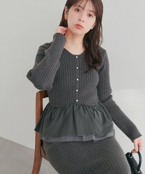 natural couture(ナチュラルクチュール)の「【6/12~6/14限定受注販売】異素材ラメペプラムニット(ニット/セーター・レディース・ミント/ブラック/ブラウン/チャコールグレー/アイボリー・FREE)」の19枚目の写真