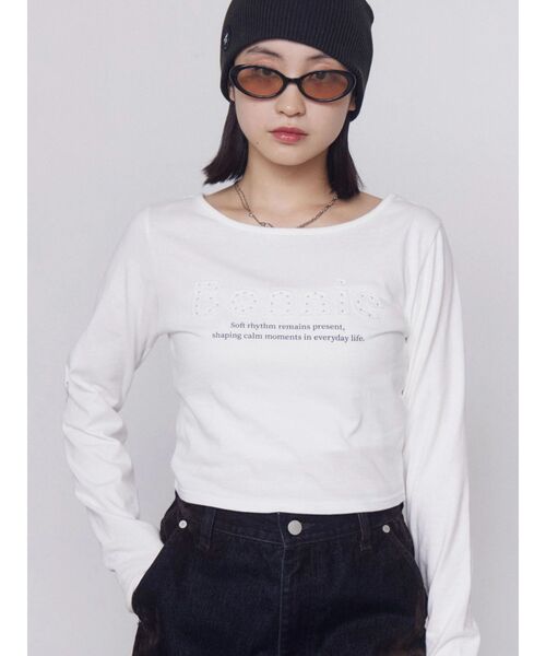 EMODA(エモダ)の「ロゴパッチロンT(Tシャツ/カットソー・レディース・イエロー/グレー/ブラウン/ホワイト・FREE)」の2枚目の写真