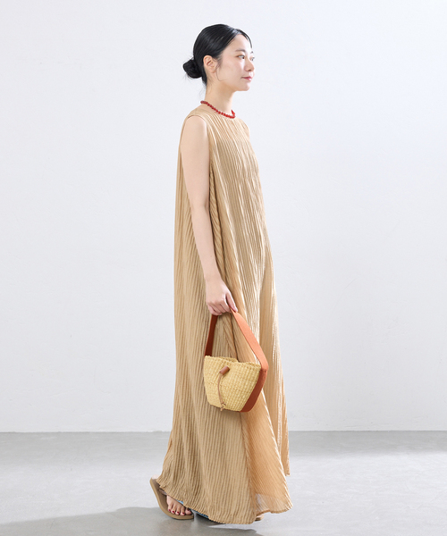 IENA（イエナ）の「ESTHE/エステ Sheer Pleated Maxi Dress ワンピース 252-3200B（ワンピース・レディース・ベージュ・FREE）」の5枚目の写真