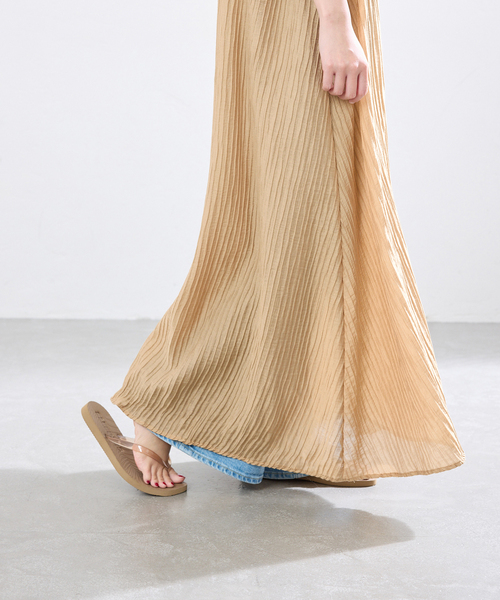 IENA（イエナ）の「ESTHE/エステ Sheer Pleated Maxi Dress ワンピース 252-3200B（ワンピース・レディース・ベージュ・FREE）」の6枚目の写真