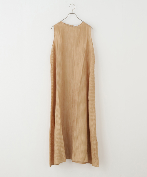IENA（イエナ）の「ESTHE/エステ Sheer Pleated Maxi Dress ワンピース 252-3200B（ワンピース・レディース・ベージュ・FREE）」の7枚目の写真