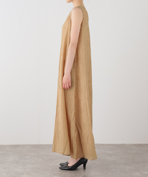 IENA（イエナ）の「ESTHE/エステ Sheer Pleated Maxi Dress ワンピース 252-3200B（ワンピース・レディース・ベージュ・FREE）」の16枚目の写真