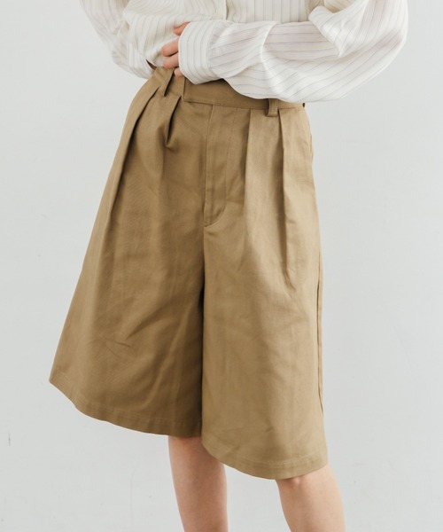 CREDONA（クレドナ）の「WIDE BERMUDA PANTS/ワイドバミューダパンツ（その他パンツ・レディース・ベージュ/ブラック・0/1）」の10枚目の写真