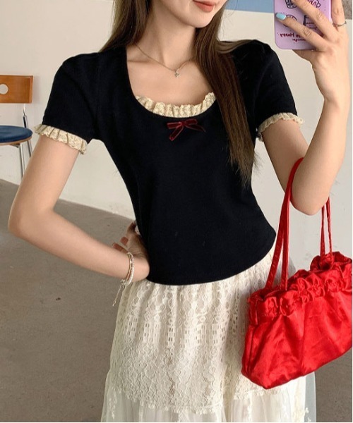 ＆soiree（アンドソワレ）の「クルーネックレースフリルリボン付きトップス（Tシャツ/カットソー・レディース・ブラック・LARGE/MEDIUM/SMALL）」の3枚目の写真