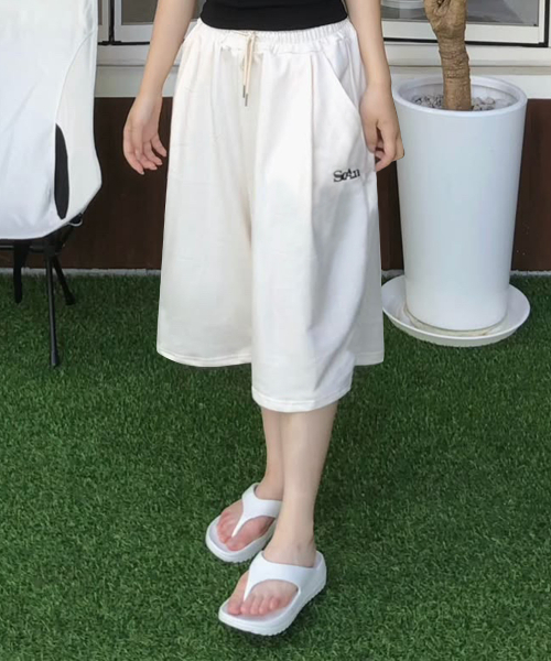 FUZZY SCAN（ファジスキャン）の「サマーシグネチャーバミューダパンツ 3カラー（その他パンツ・レディース・オートミール/クリーム/ブラック・ONE SIZE）」の4枚目の写真