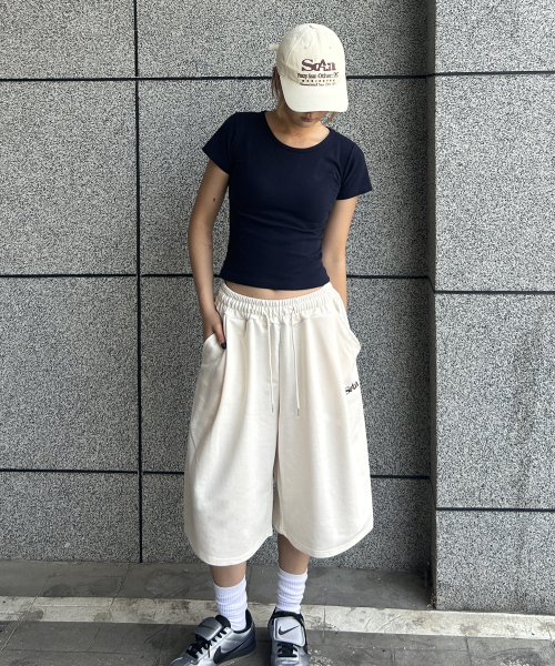 FUZZY SCAN（ファジスキャン）の「サマーシグネチャーバミューダパンツ 3カラー（その他パンツ・レディース・オートミール/クリーム/ブラック・ONE SIZE）」の5枚目の写真