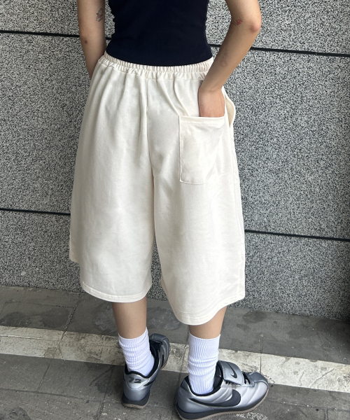 FUZZY SCAN（ファジスキャン）の「サマーシグネチャーバミューダパンツ 3カラー（その他パンツ・レディース・オートミール/クリーム/ブラック・ONE SIZE）」の6枚目の写真
