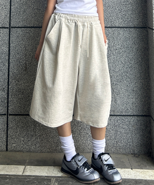 FUZZY SCAN（ファジスキャン）の「サマーシグネチャーバミューダパンツ 3カラー（その他パンツ・レディース・オートミール/クリーム/ブラック・ONE SIZE）」の8枚目の写真