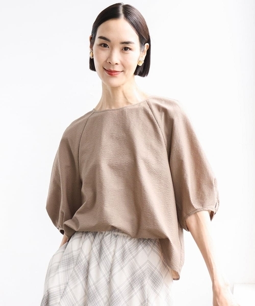 MICHEL KLEIN（ミッシェル・クラン）の「パフスリーブブラウス（シャツ/ブラウス・レディース・ダークインディゴブルー/ネイビー/ライトグレー/ブラック/ベージュ・38）」の3枚目の写真